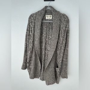 Cozy Knitted Sweater/Cardigan